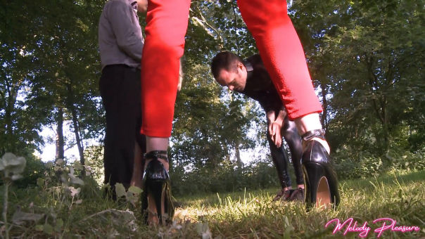 A walk with the slaves